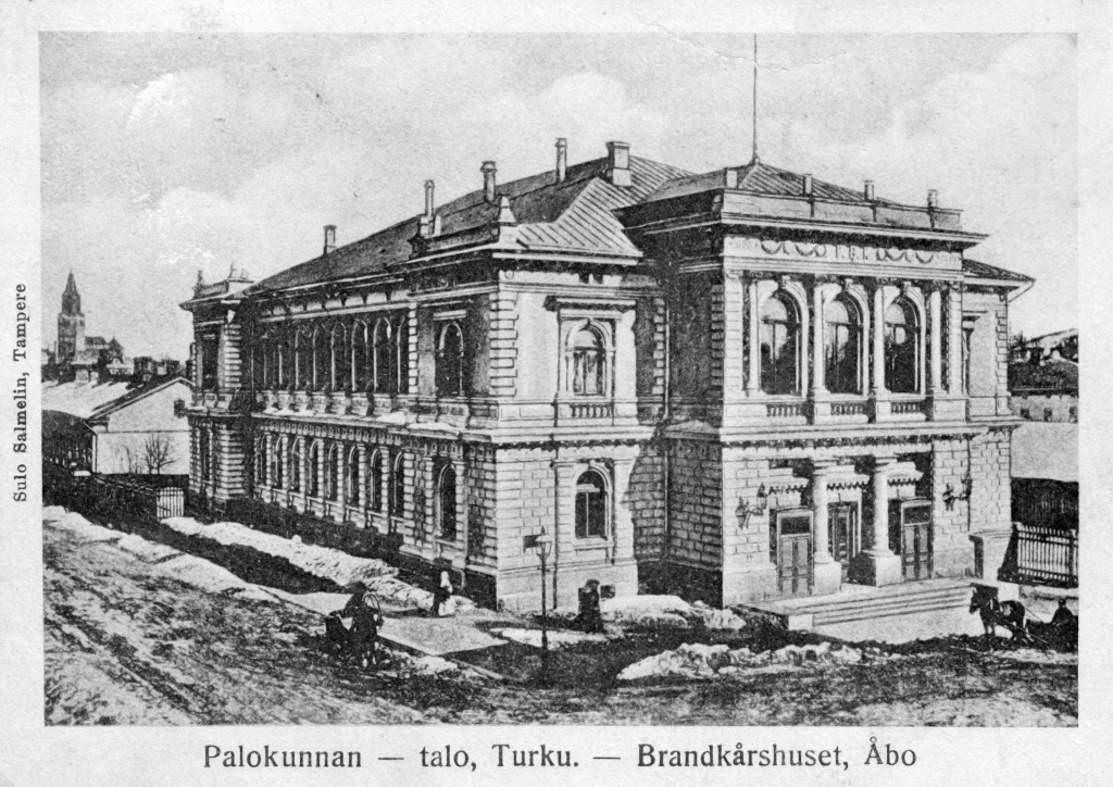 Postikortti Turun VPK:n talosta 1910-luvun alussa